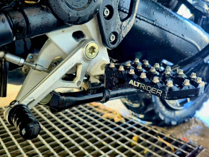 AltRider Adventure X Foot Pegs for the BMW R 1300 / 1250 / 1200 GS/GSA